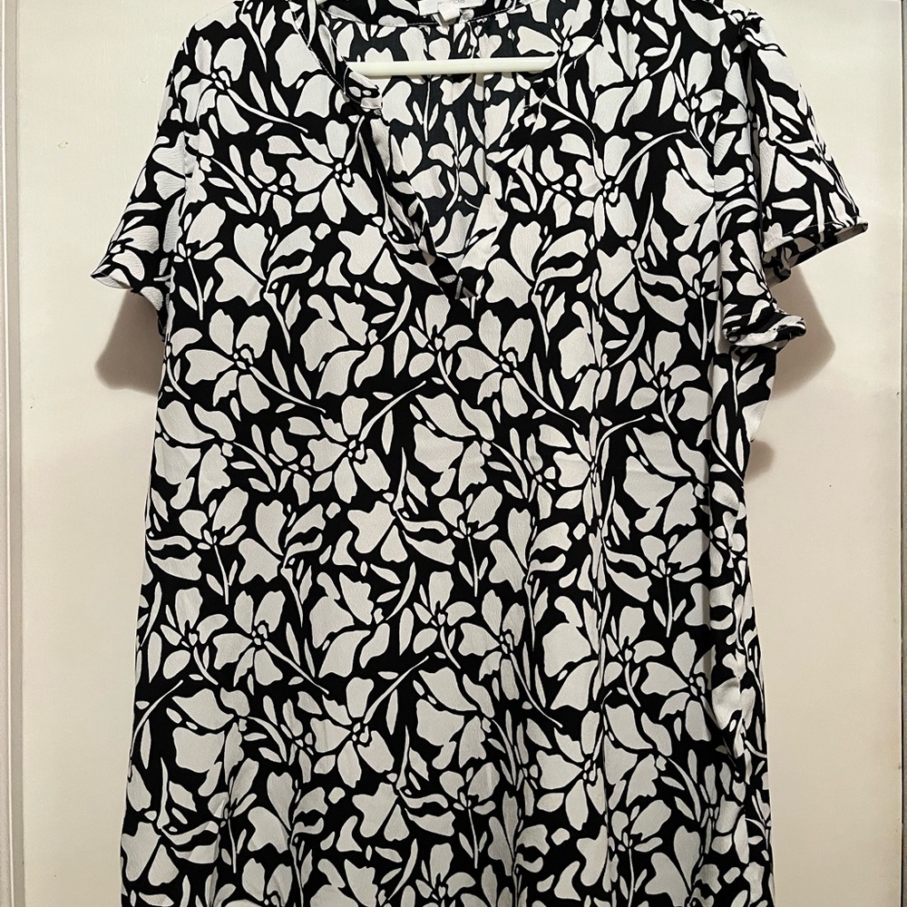 Maurices Black and White Leaf Print Blouse